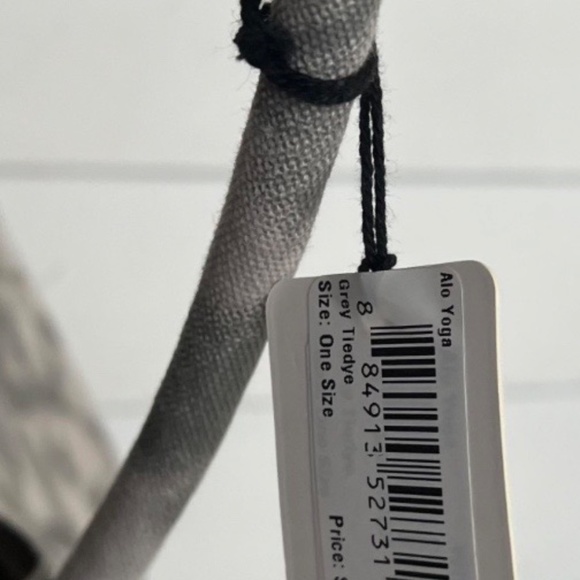 New. with tags ALO Tote Tie Dye - Picture 2 of 3